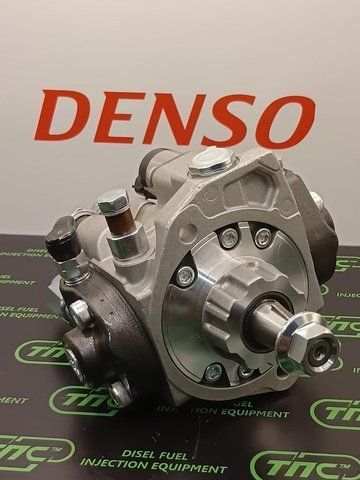 ПНВТ Паливний насос високого тиску 294000-1790 6275-71-1120 DENSO KOMATSU PC138US-10 4D95 294000-1790 Denso фото