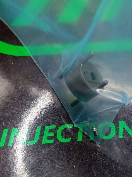 Мультиплікатор (клапан) п'єзофорсунки CR F00GX17004 BOSCH 0445115# 116# 117# 118# Серії F00GX17004 Bosch фото