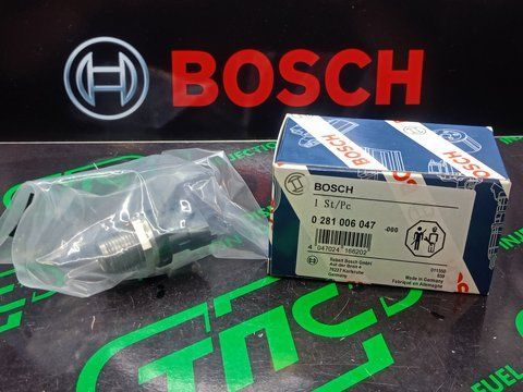 Датчик тиску палива 0281006047 (0281006053) СR Cummins Volvo Iveco Man Fiat Renault 0281006047 Bosch фото