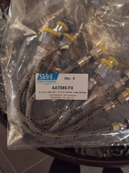 Гибкая трубка высокого давления AAT085-FX 6*2.2*350 (12x14) SIRINI AAT085-FX фото